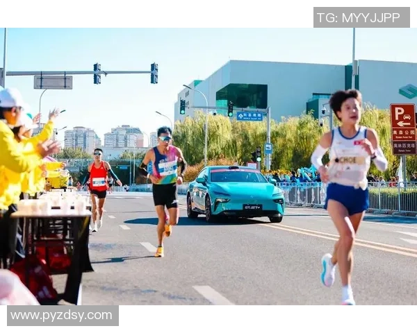 成都极限运动队勇闯马拉松大满贯的逆袭传奇与奋斗故事